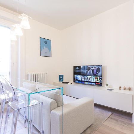Centrale Suite With Balcony - Top Collection Milan Bagian luar foto