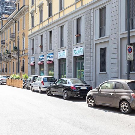 Centrale Suite With Balcony - Top Collection Milan Bagian luar foto