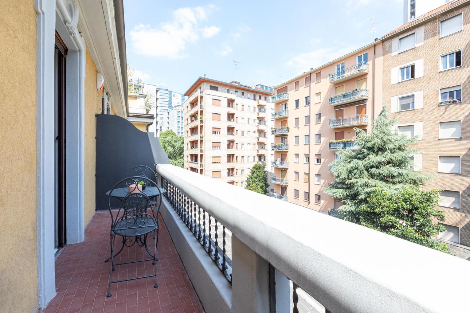 Centrale Suite With Balcony - Top Collection Milan Bagian luar foto