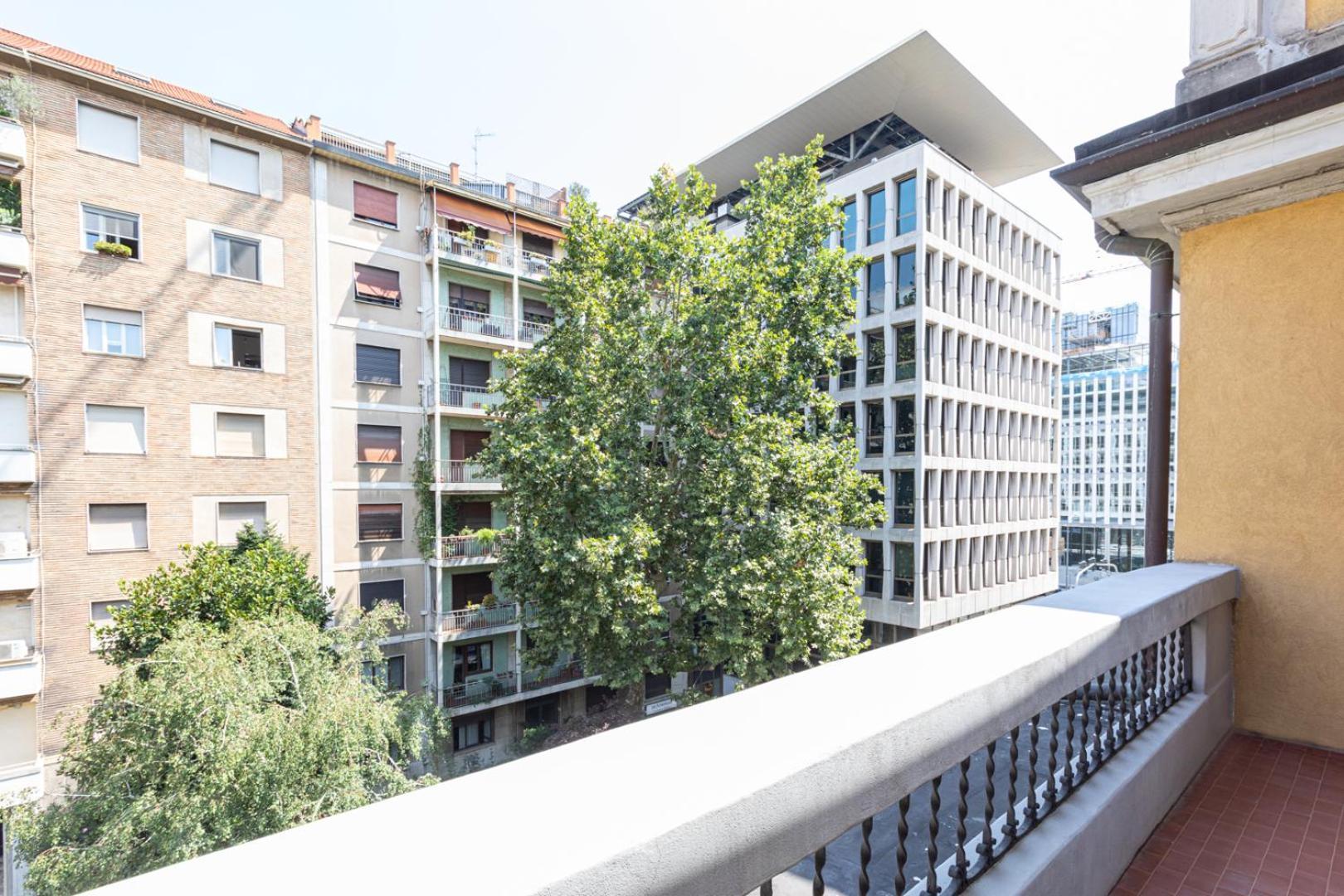 Centrale Suite With Balcony - Top Collection Milan Bagian luar foto