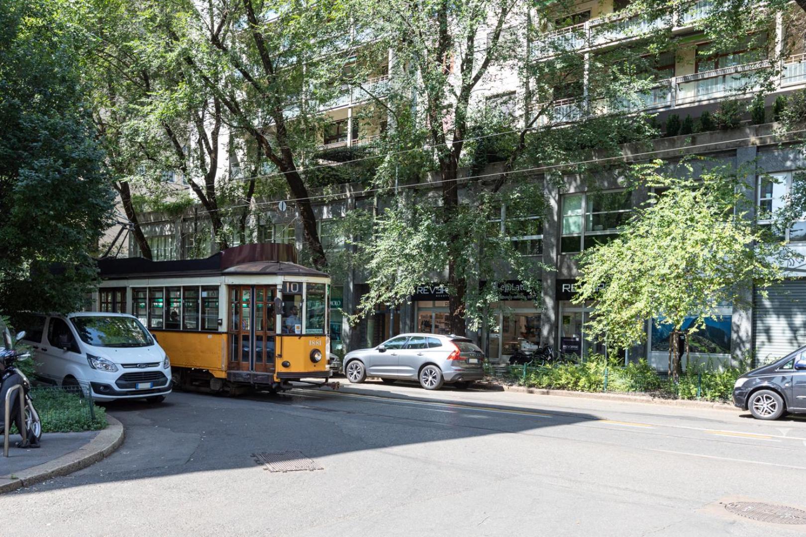 Centrale Suite With Balcony - Top Collection Milan Bagian luar foto